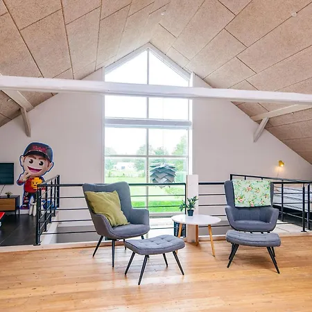 Lush In Henne Ferienhaus
